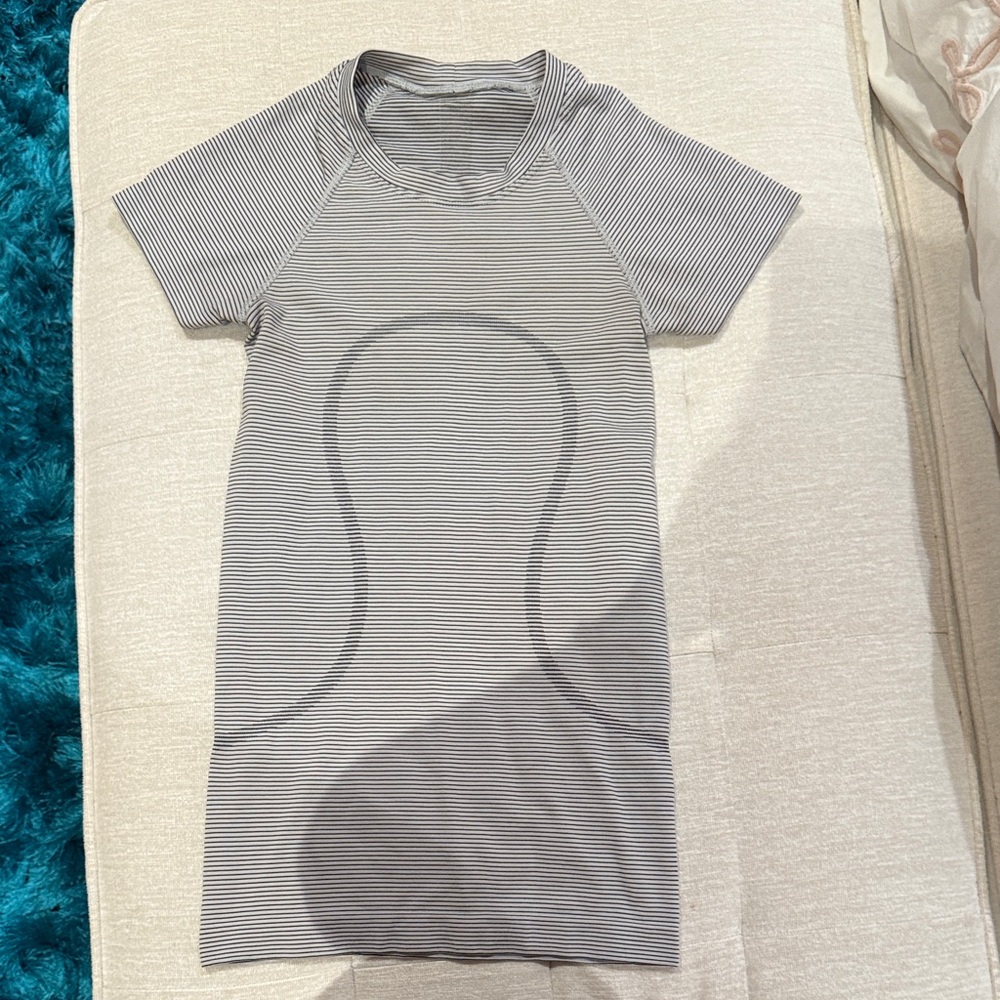 LULULEMON swiftly tech (size:0) barely worn, great condition!